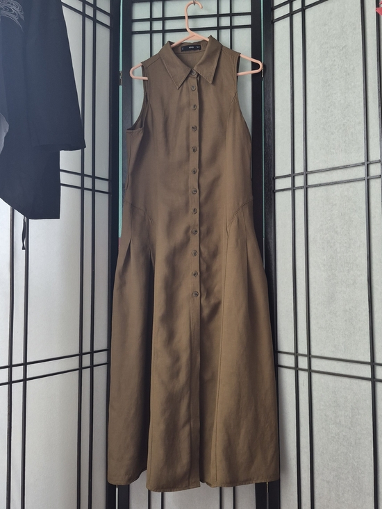 Mango Dresses & Skirts - Mango Sleeveless Brown Button-Front Maxi Dress